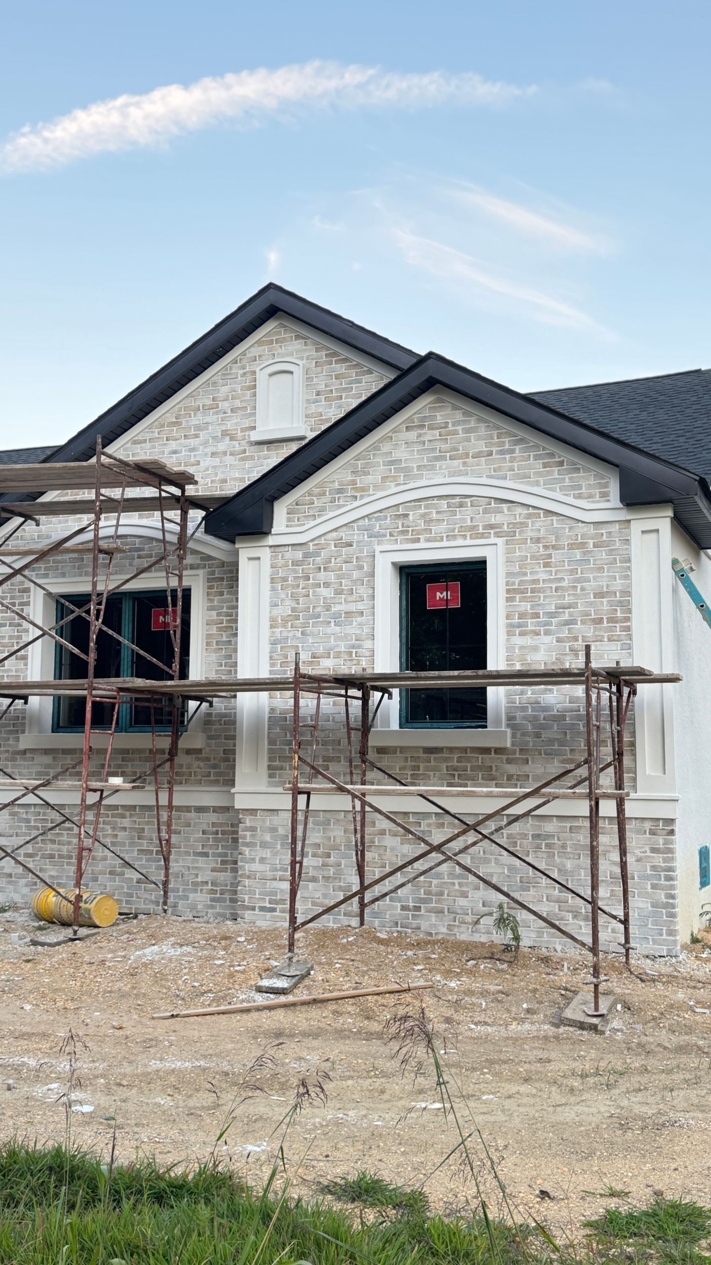 Eldorado Stone Thin Brick Latigo White Grout