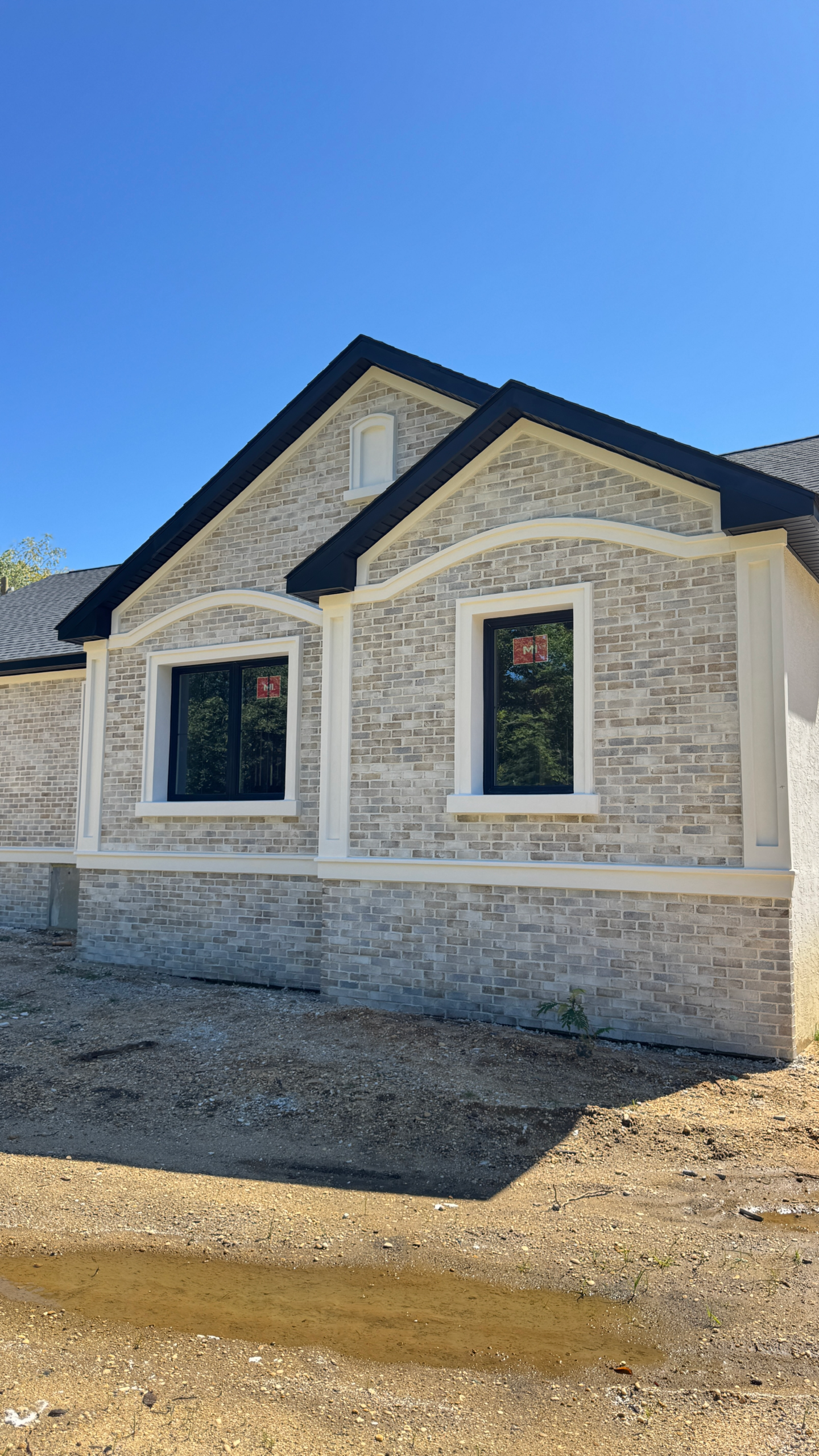 Eldorado Stone Thin Brick Latigo White Grout - Stucco Trim