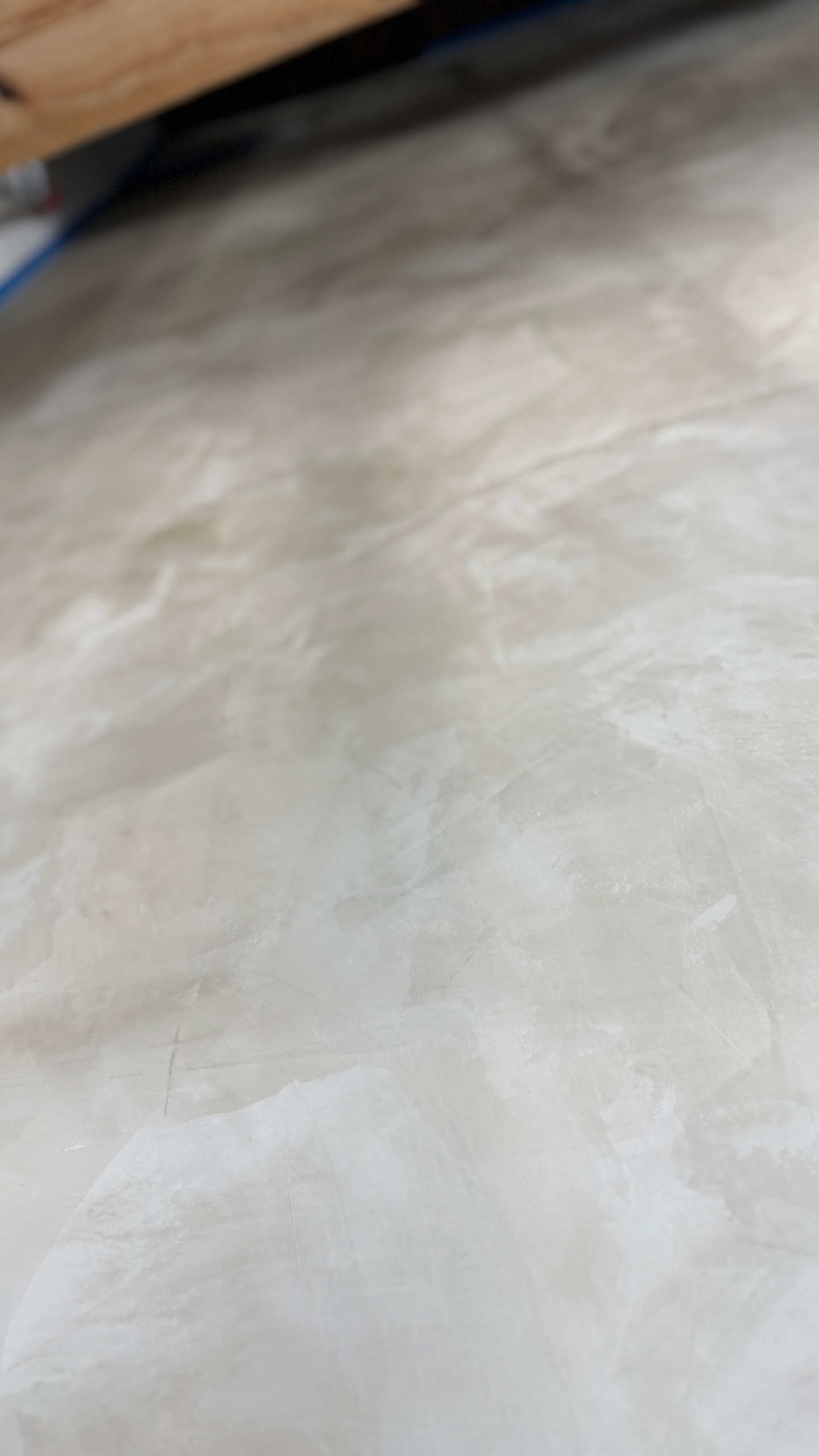 Venetian Plaster Stucco Charleston Downtown King St. Interior (Color: Schoolhouse White)